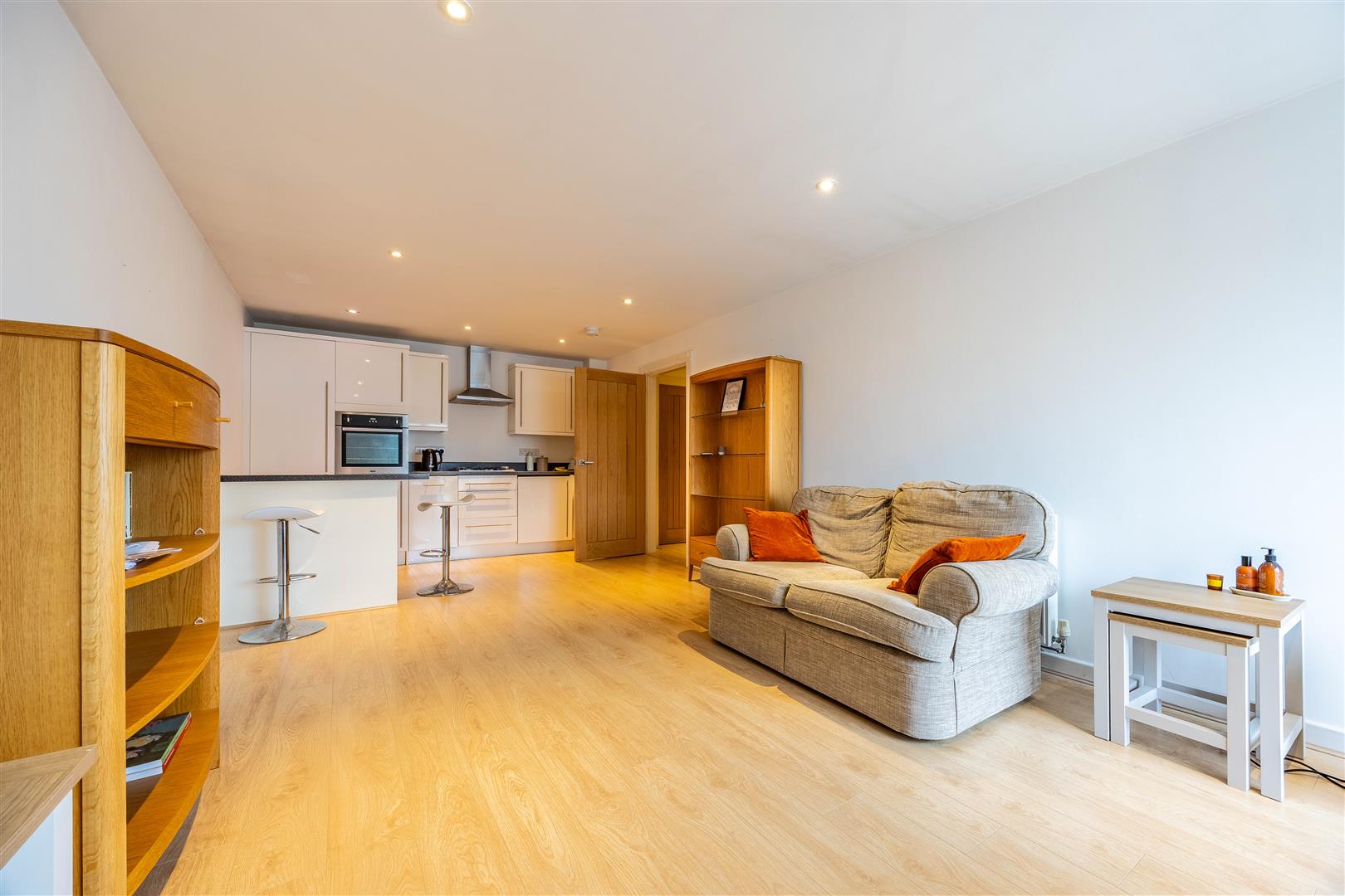 Kitchen/Lounge